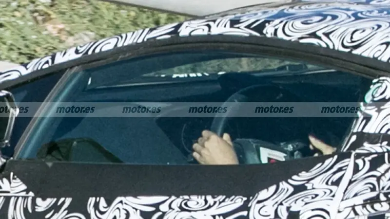 蘭博基尼Aventador繼任者內飾諜照 或將於2023年內亮相